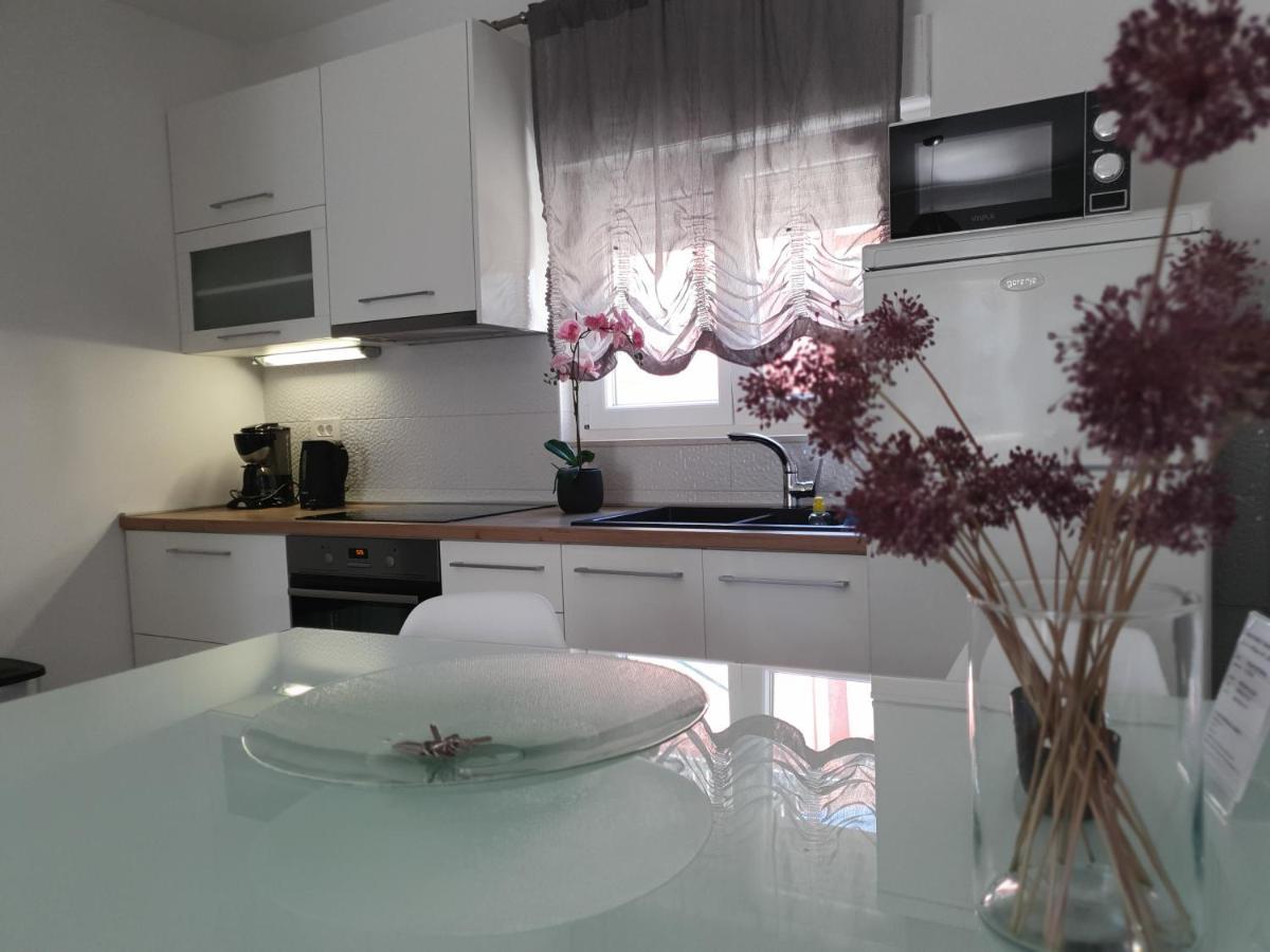 Apartment Tonka شيبينيك المظهر الخارجي الصورة