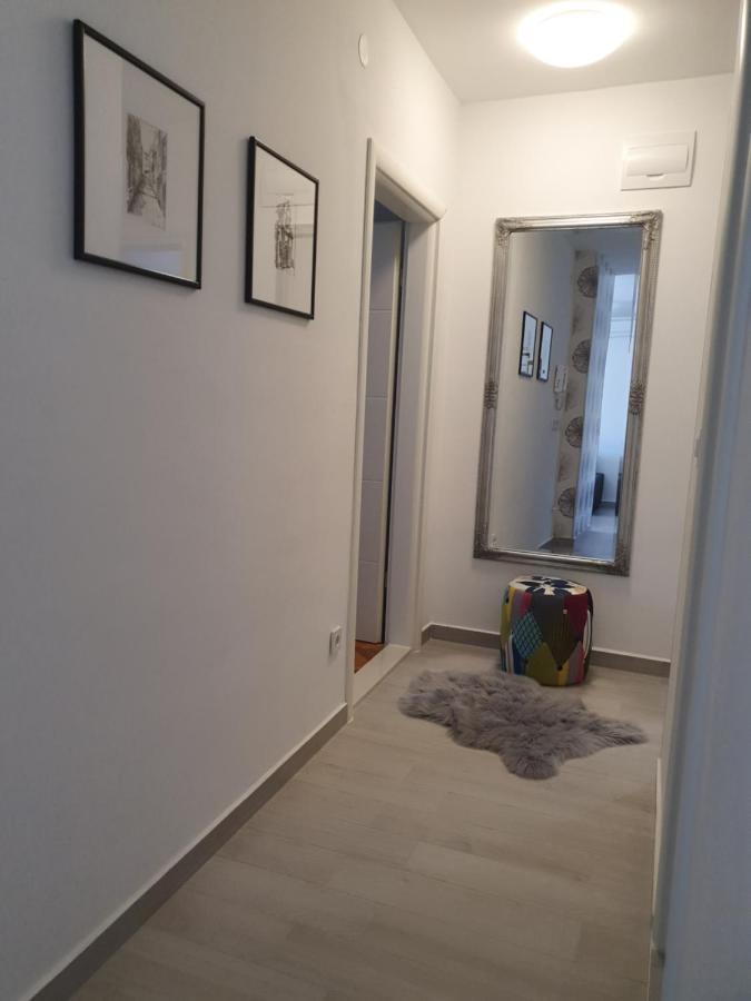 Apartment Tonka شيبينيك المظهر الخارجي الصورة
